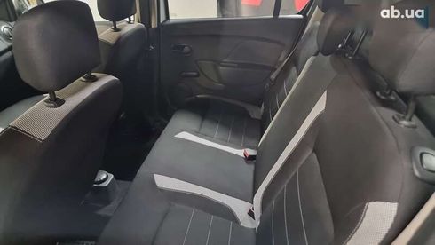 Renault Sandero Stepway 2020 - фото 7