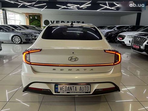 Hyundai Sonata 2019 - фото 6