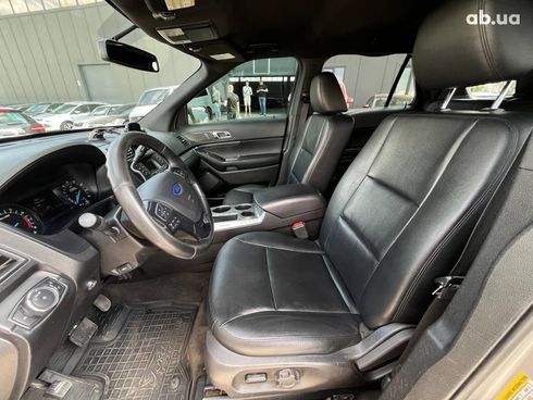 Ford Explorer 2017 серый - фото 34