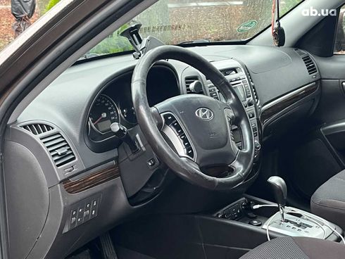 Hyundai Santa Fe 2012 коричневый - фото 18