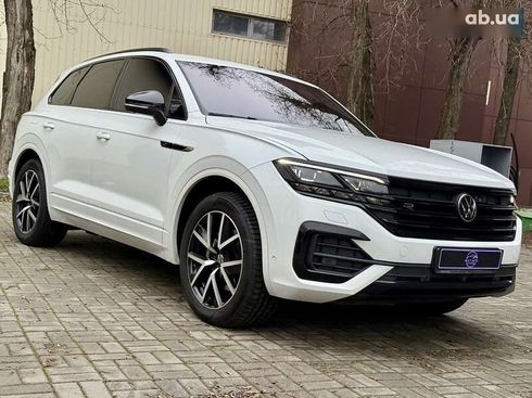 Volkswagen Touareg 2023 - фото 13