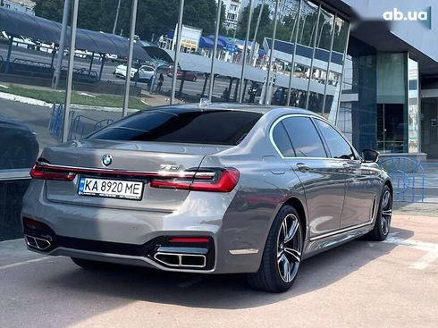 BMW 7 серия 2017 - фото 6