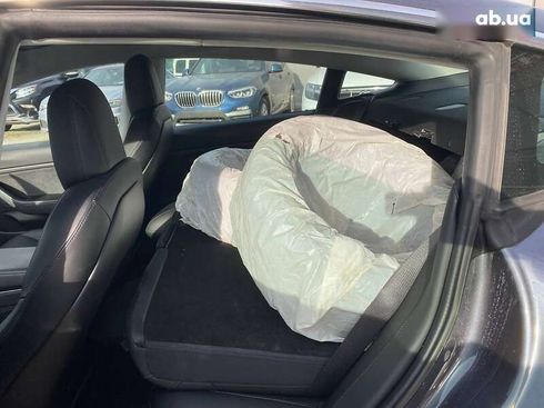 Tesla Model 3 2019 - фото 14