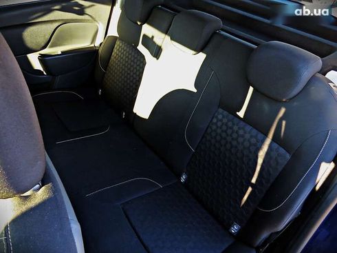 Dacia Sandero 2013 - фото 12
