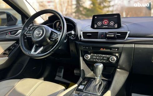 Mazda 3 2017 - фото 11