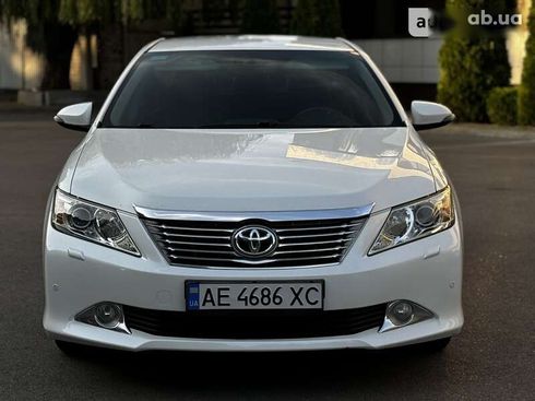 Toyota Camry 2011 - фото 17