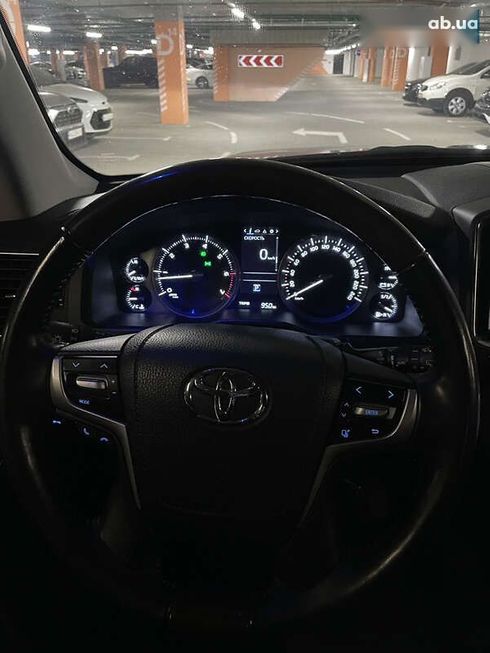 Toyota Land Cruiser 2020 - фото 14
