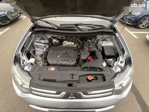 Mitsubishi Outlander 2012 - фото 3