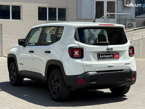 Jeep Renegade 2019 белый - фото 4
