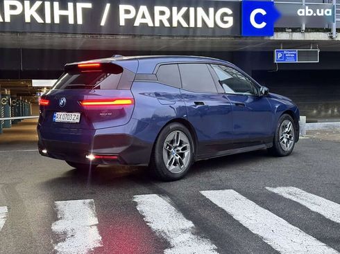 BMW iX 2021 - фото 12