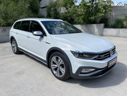 Volkswagen passat alltrack 2019 белый - фото 3