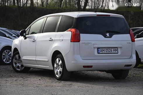 Peugeot 5008 2010 - фото 17