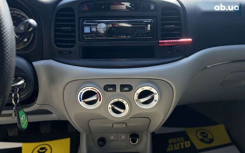 Hyundai Accent 2009 - фото 19