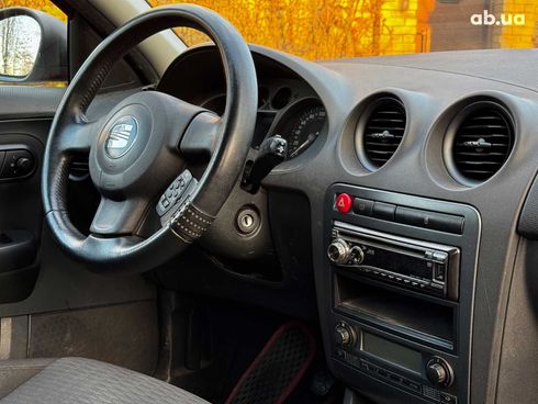 SEAT Ibiza 2008 красный - фото 19