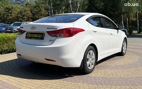 Hyundai Elantra 2012 - фото 7