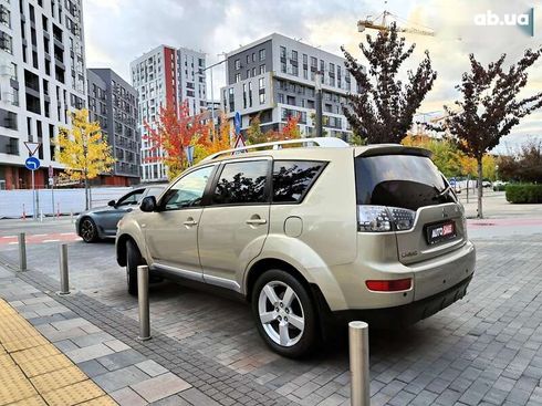 Mitsubishi Outlander XL 2007 - фото 11