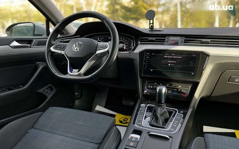 Volkswagen Passat 2021 - фото 14