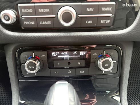 Volkswagen Touareg 2015 черный - фото 28