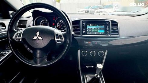 Mitsubishi Lancer 2016 - фото 28