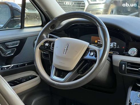 Lincoln Corsair 2020 - фото 13