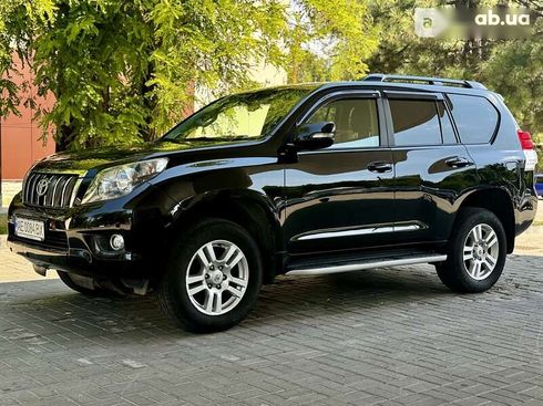 Toyota Land Cruiser Prado 2010 - фото 3