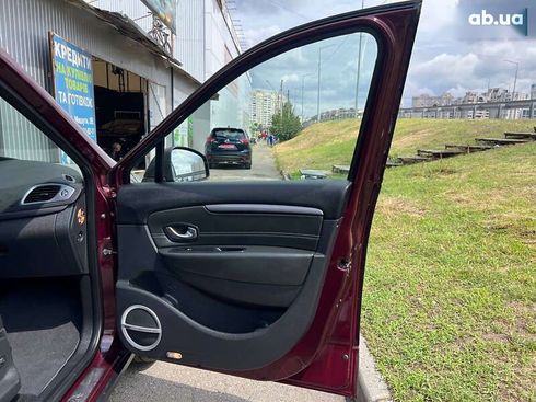 Renault Scenic 2014 - фото 19