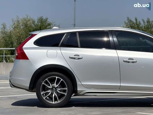 Volvo V60 2018 - фото 12