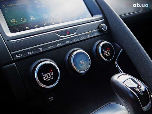 Jaguar E-Pace 2018 - фото 17