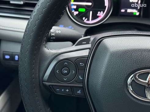 Toyota Camry 2022 серый - фото 29