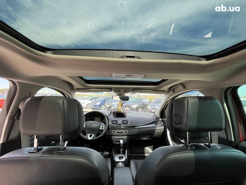 Renault Megane 2012 красный - фото 17