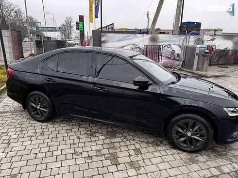 Skoda Octavia 2020 - фото 11