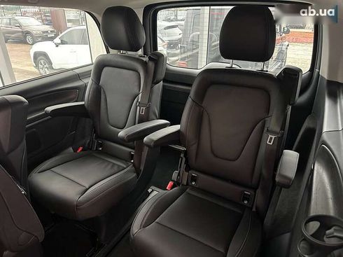 Mercedes-Benz V-Класс 2023 - фото 13