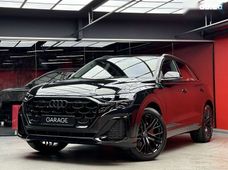 Продаж вживаних Audi Q8 2025 року - купити на Автобазарі