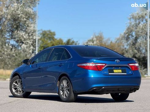 Toyota Camry 2017 - фото 11