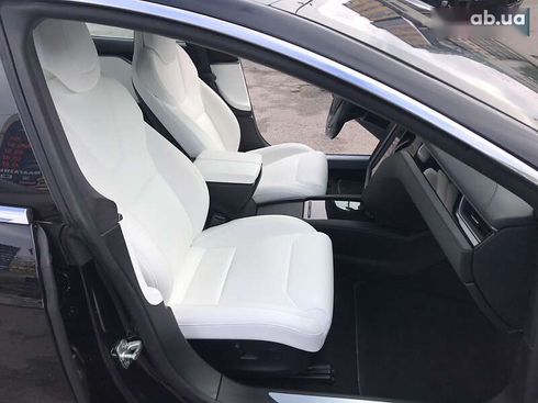 Tesla Model S 2019 - фото 26