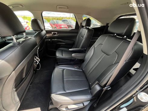 Kia Sorento 2021 черный - фото 28