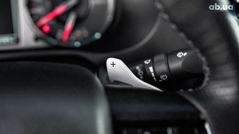 Toyota Hilux 2023 - фото 28