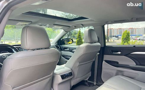 Toyota Highlander 2017 - фото 13