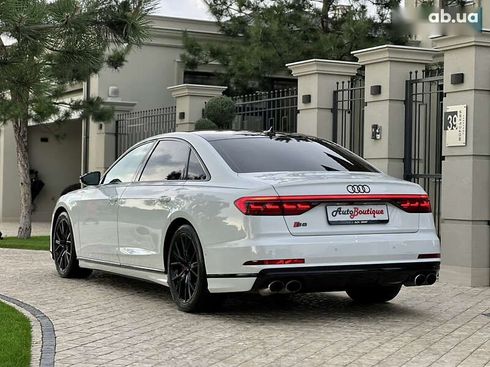 Audi S8 2020 - фото 15