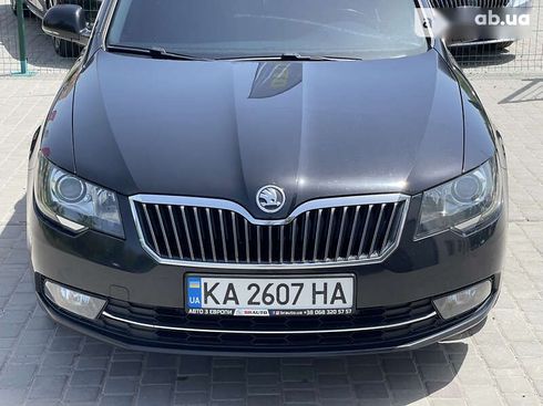 Skoda Superb 2013 - фото 14