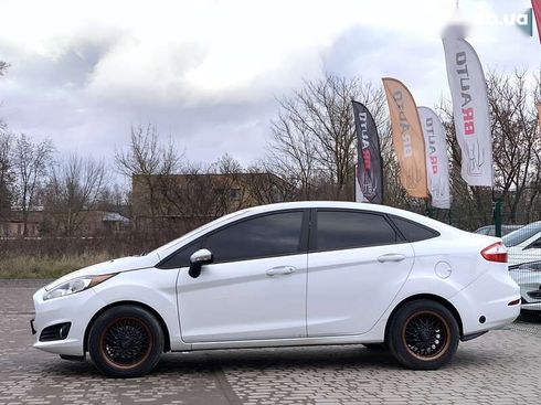 Ford Fiesta 2015 - фото 12
