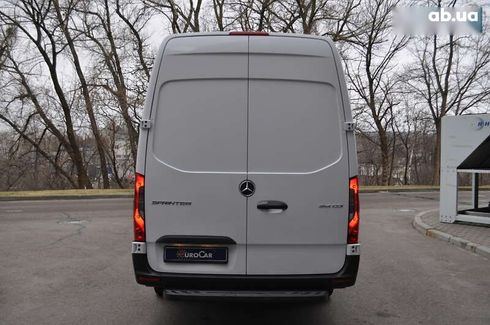 Mercedes-Benz Sprinter 2019 - фото 6