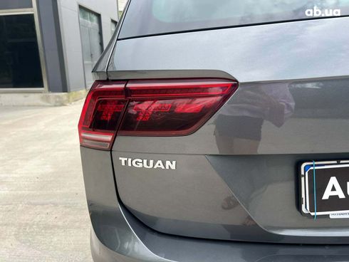 Volkswagen Tiguan 2017 серый - фото 12