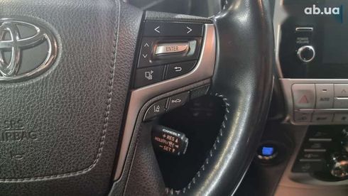 Toyota Land Cruiser Prado 2021 - фото 15