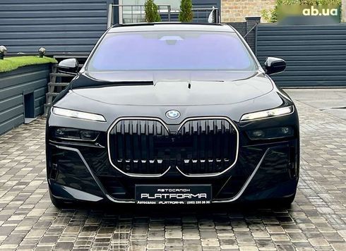 BMW i7 2023 - фото 2