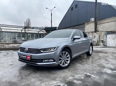 Купить седан Volkswagen Passat бу Киевская область - купить на Автобазаре