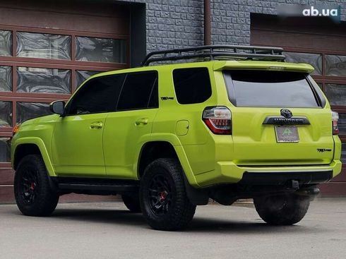 Toyota 4Runner 2021 - фото 21