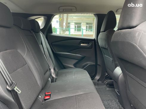 Nissan Qashqai 2022 белый - фото 25