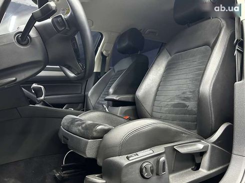 Volkswagen Passat 2018 - фото 24