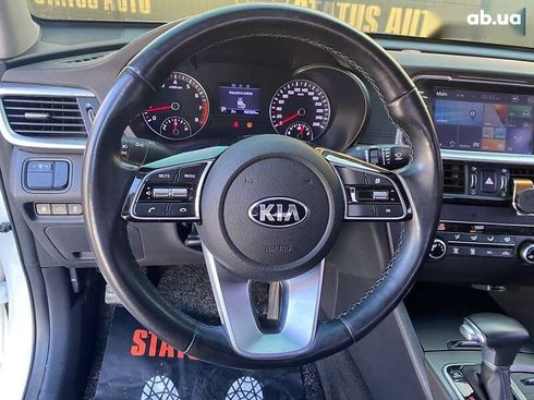 Kia K5 2018 - фото 16